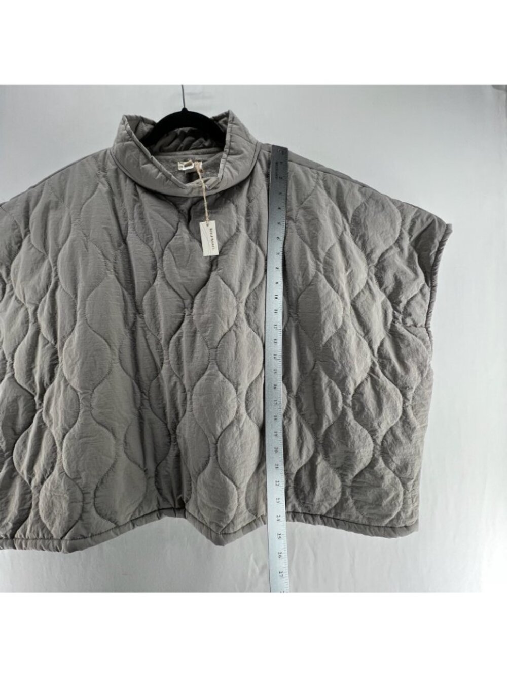 World Market Quilted Fleece Cowl Neck Poncho Womens One Size Oversized Boxy Gray - Picture 5 of 13